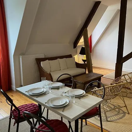 Cognac, 3 Pieces, 4 Personnes - Fr-1-653-19 Apartman Cognac