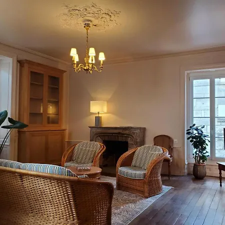 Cognac, 3 Pieces, 4 Personnes - Fr-1-653-19 Apartman *